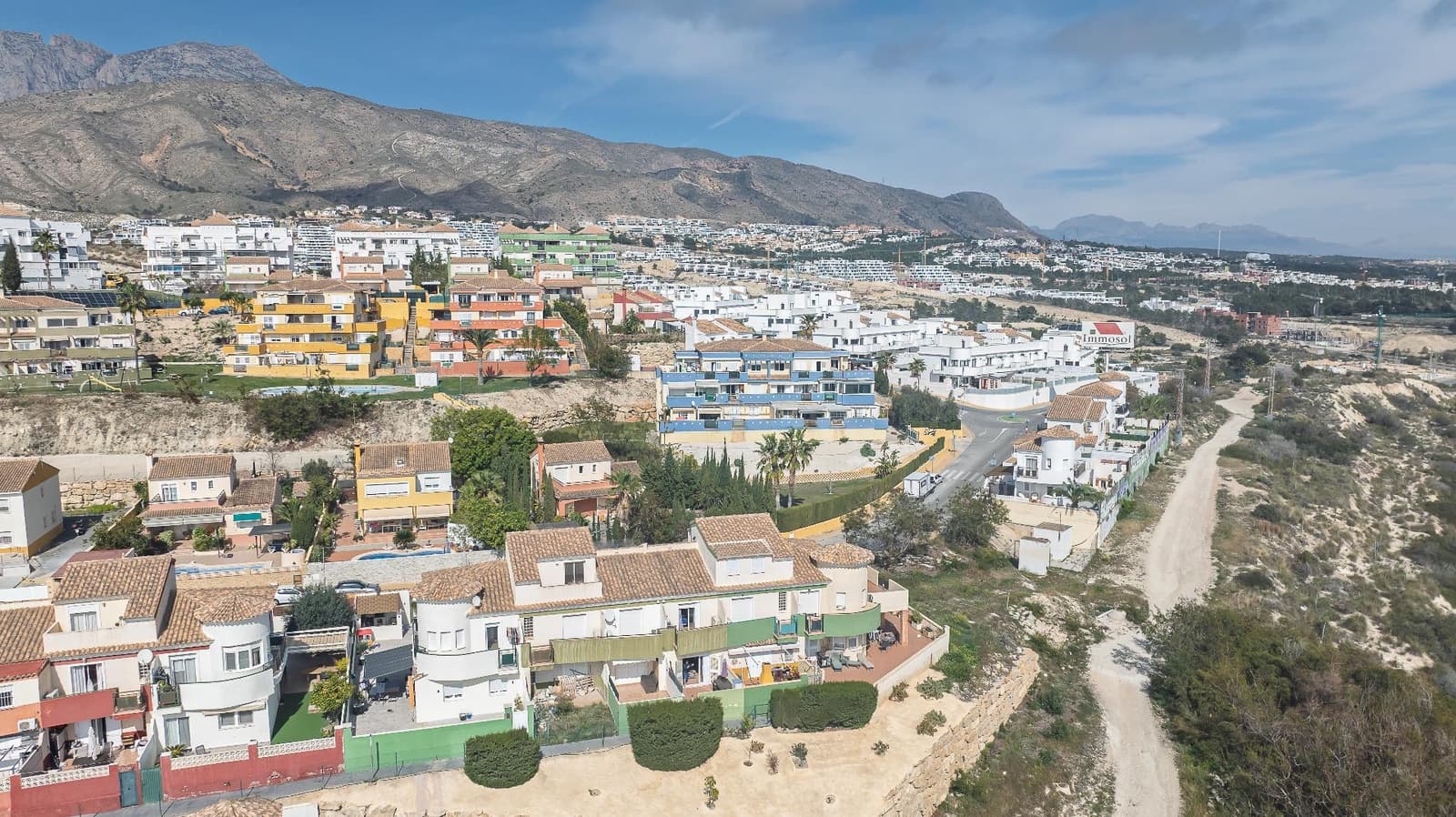 2 bedroom Apartment for sale in Finestrat with pool - € 265,900 (Ref: 9651880)