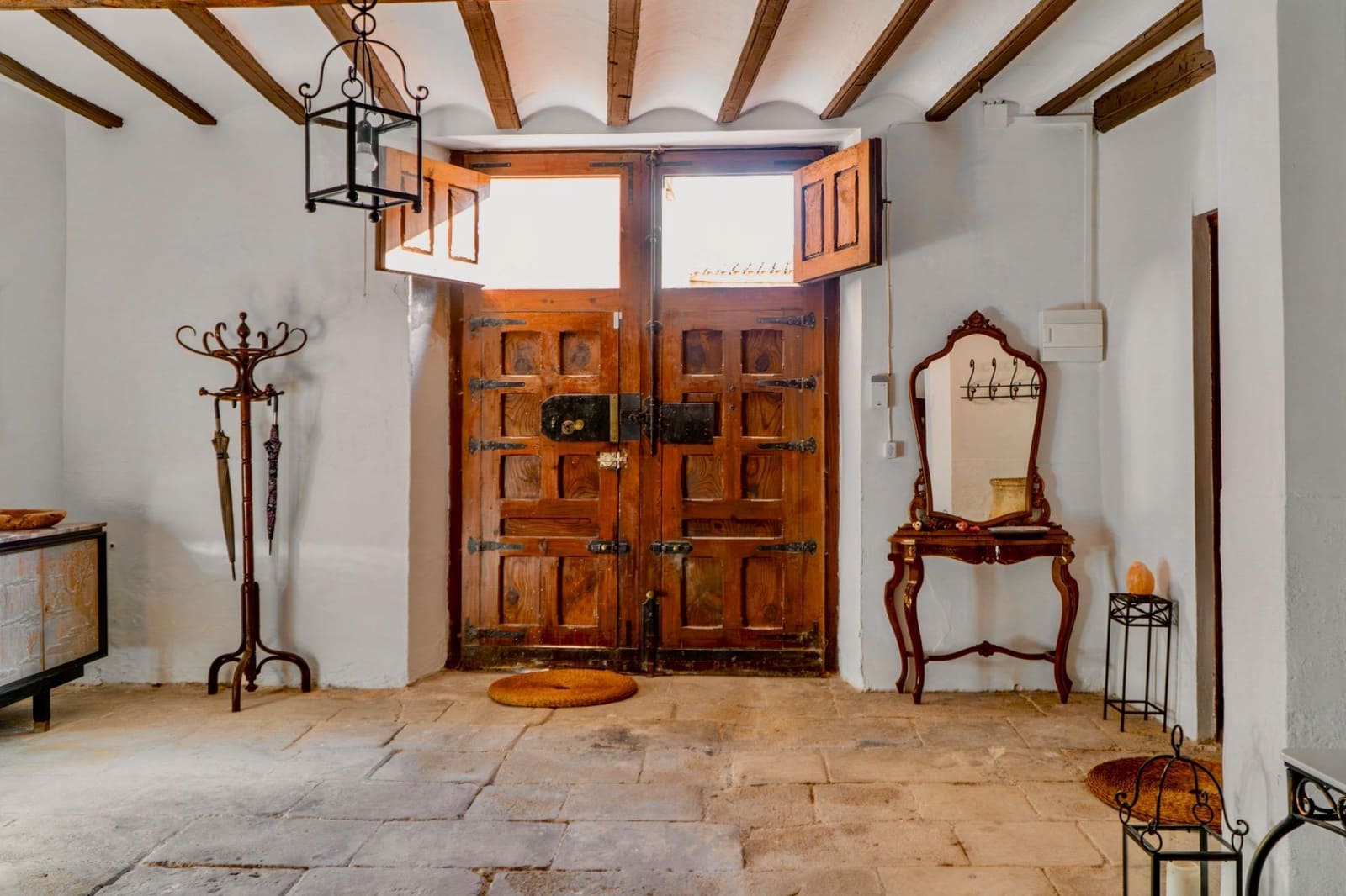 5 soverom Hus til salgs i Onil - € 495 000 (Ref: 9651890)