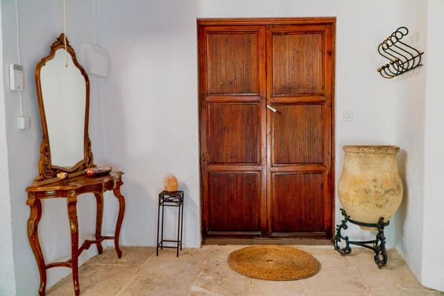 5 soverom Hus til salgs i Onil - € 495 000 (Ref: 9651890)