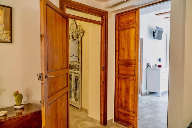 5 soverom Hus til salgs i Onil - € 495 000 (Ref: 9651890)