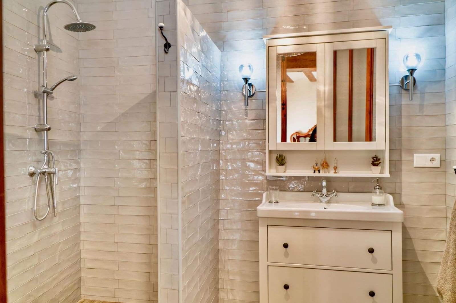 5 soverom Hus til salgs i Onil - € 495 000 (Ref: 9651890)