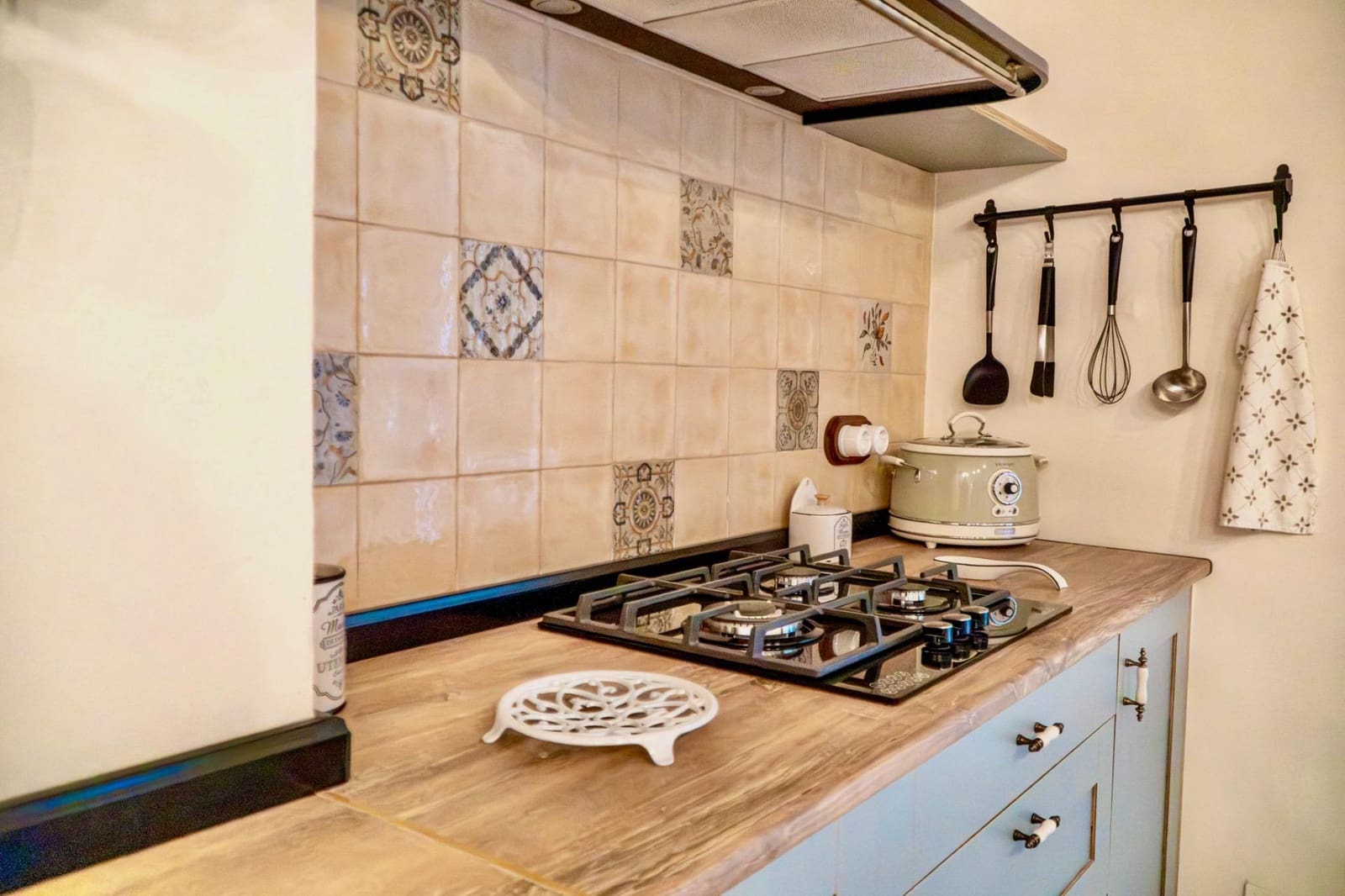 5 soverom Hus til salgs i Onil - € 495 000 (Ref: 9651890)