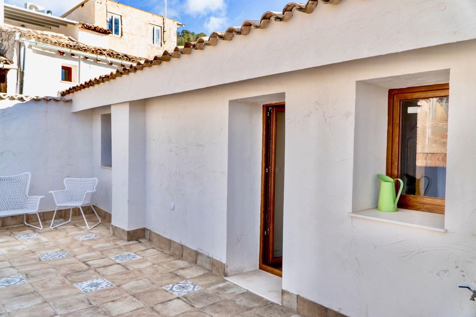 5 soverom Hus til salgs i Onil - € 495 000 (Ref: 9651890)