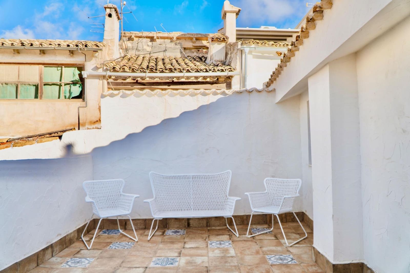 5 soverom Hus til salgs i Onil - € 495 000 (Ref: 9651890)