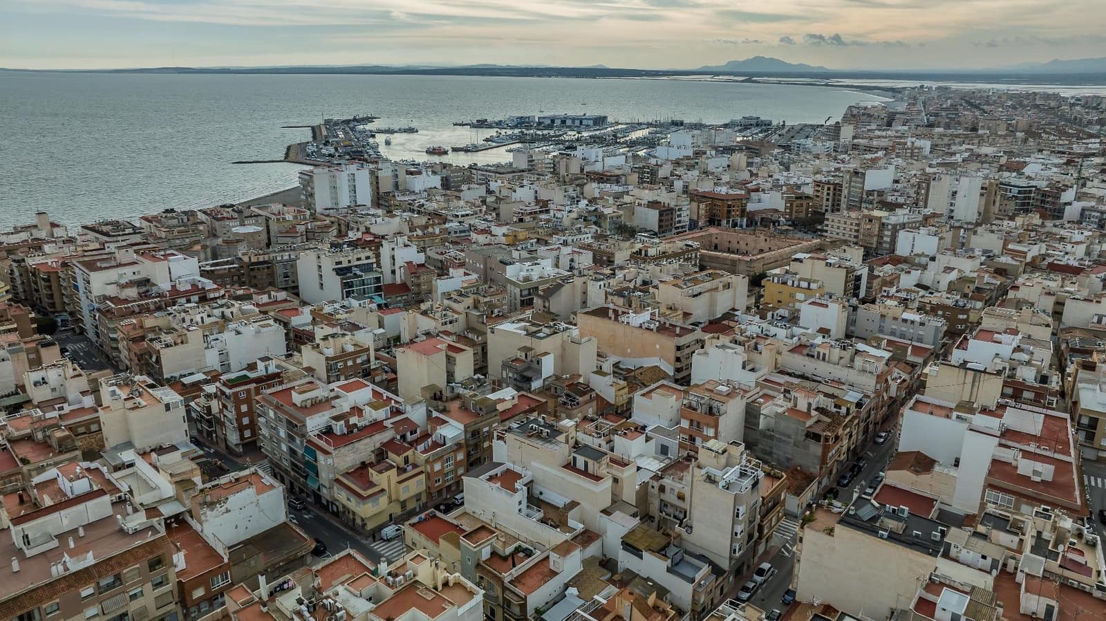 3 bedroom Apartment for sale in Santa Pola - € 185,000 (Ref: 9659361)