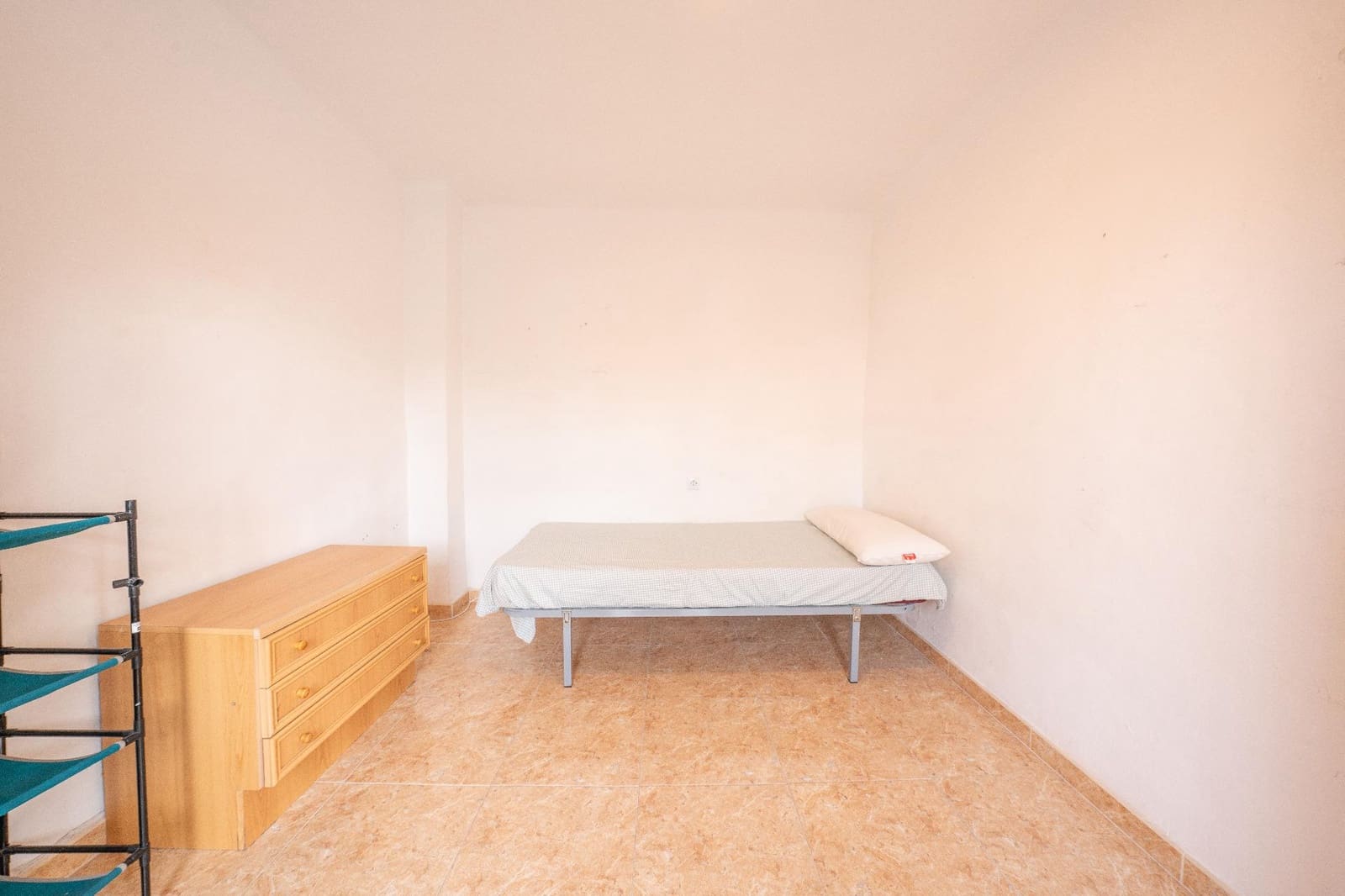 3 bedroom Apartment for sale in Santa Pola - € 129,000 (Ref: 9659362)