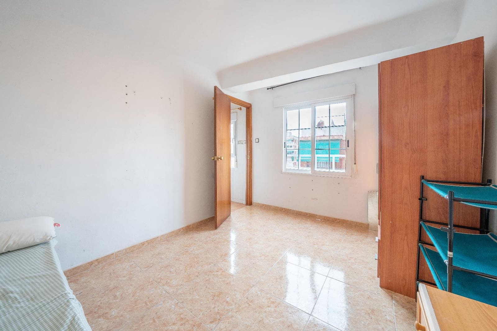 3 bedroom Apartment for sale in Santa Pola - € 129,000 (Ref: 9659362)