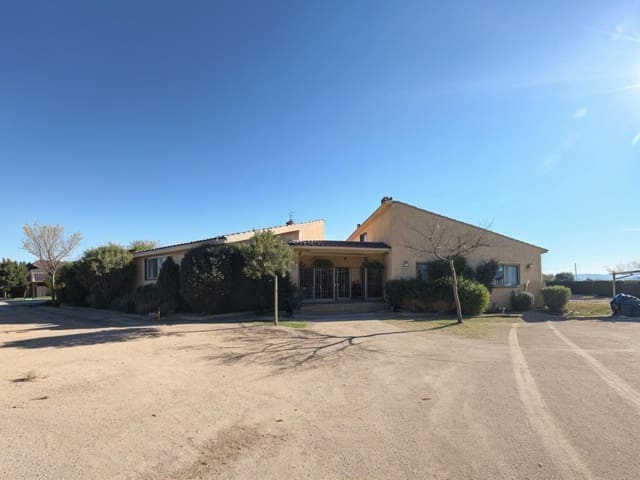 5 slaapkamer Villa te koop in Almansa met zwembad - € 530.000 (Ref: 9659363)