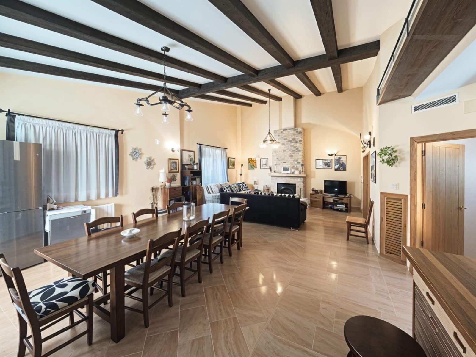 5 soveværelse Villa til salg i Almansa med swimmingpool - € 530.000 (Ref: 9659363)