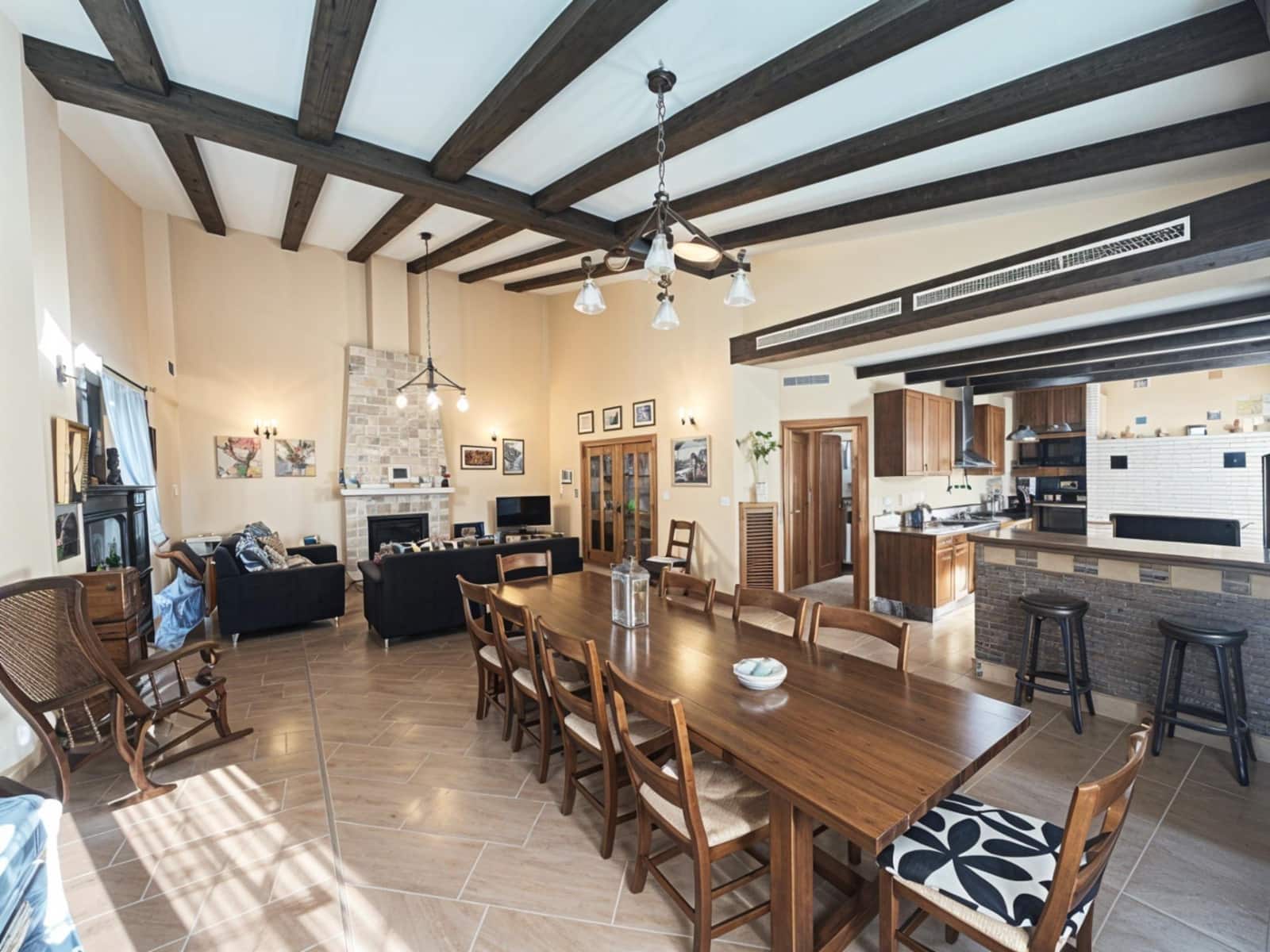 5 soveværelse Villa til salg i Almansa med swimmingpool - € 530.000 (Ref: 9659363)