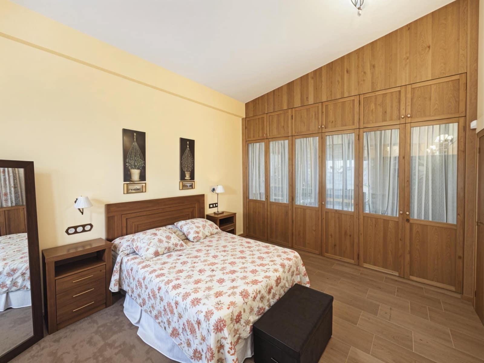 5 soveværelse Villa til salg i Almansa med swimmingpool - € 530.000 (Ref: 9659363)