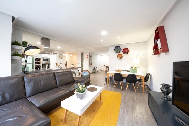 Piso de 3 habitaciones en Novelda en venta - 199.000 € (Ref: 9659364)