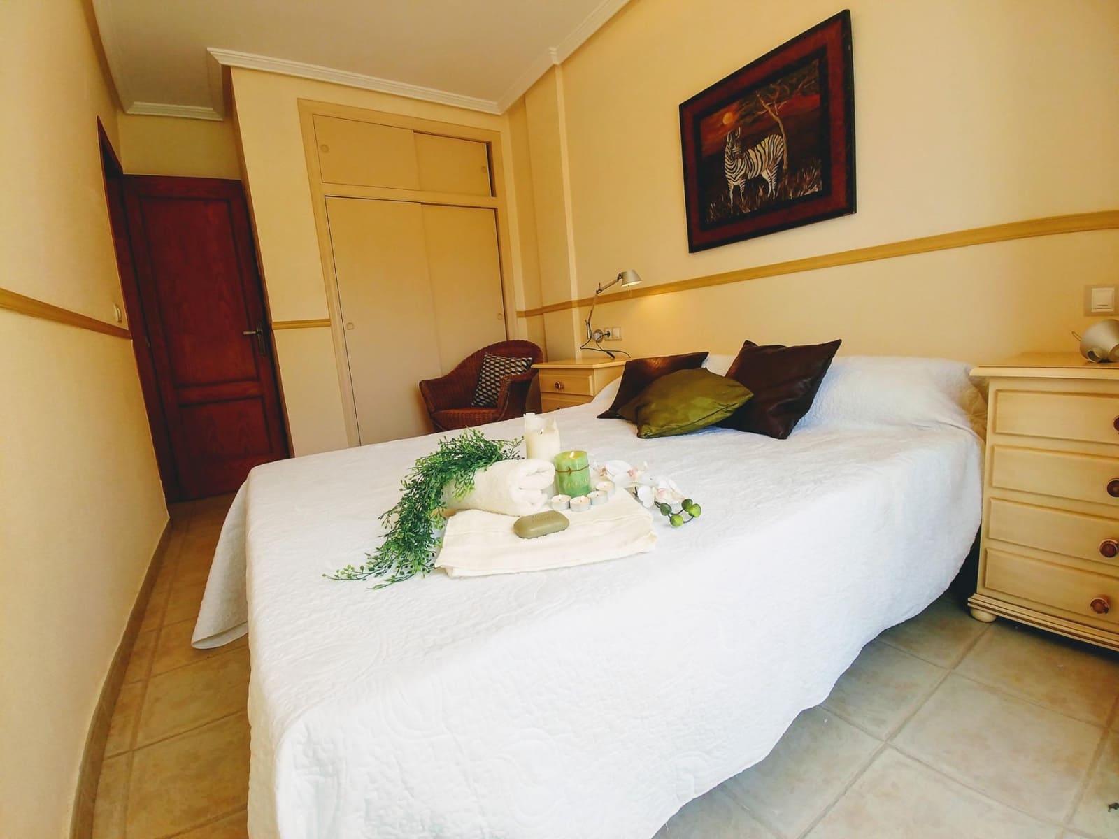 4 bedroom Bungalow for rent in Santa Pola with pool - € 900 (Ref: 9659365)