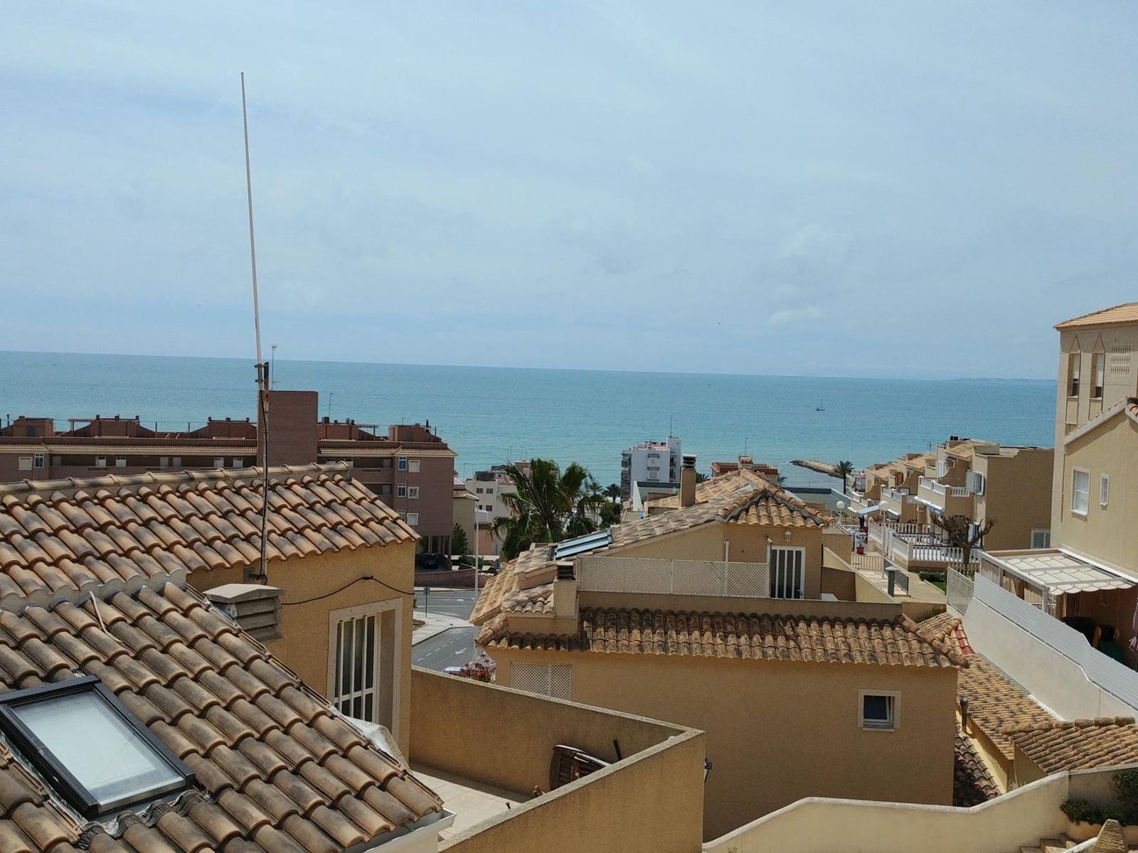 4 bedroom Bungalow for rent in Santa Pola with pool - € 900 (Ref: 9659365)