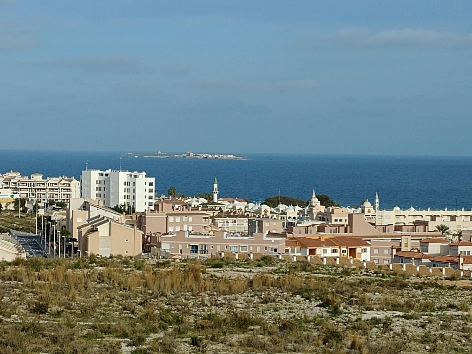 4 bedroom Bungalow for rent in Santa Pola with pool - € 900 (Ref: 9659365)