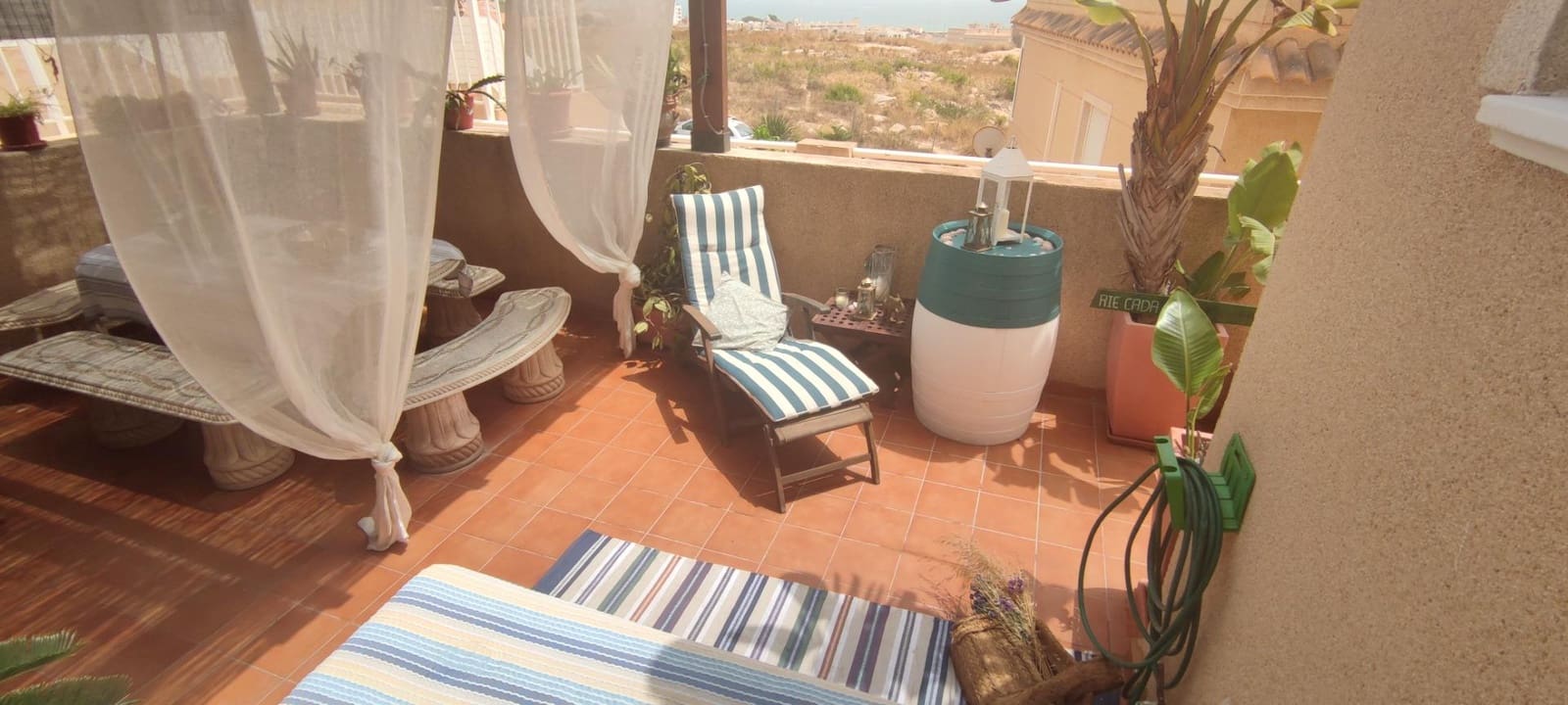 4 bedroom Bungalow for rent in Santa Pola with pool - € 900 (Ref: 9659365)