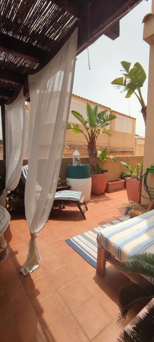 4 soverom Bungalow til leie i Santa Pola med svømmebasseng - € 3 250 (Ref: 9659365)
