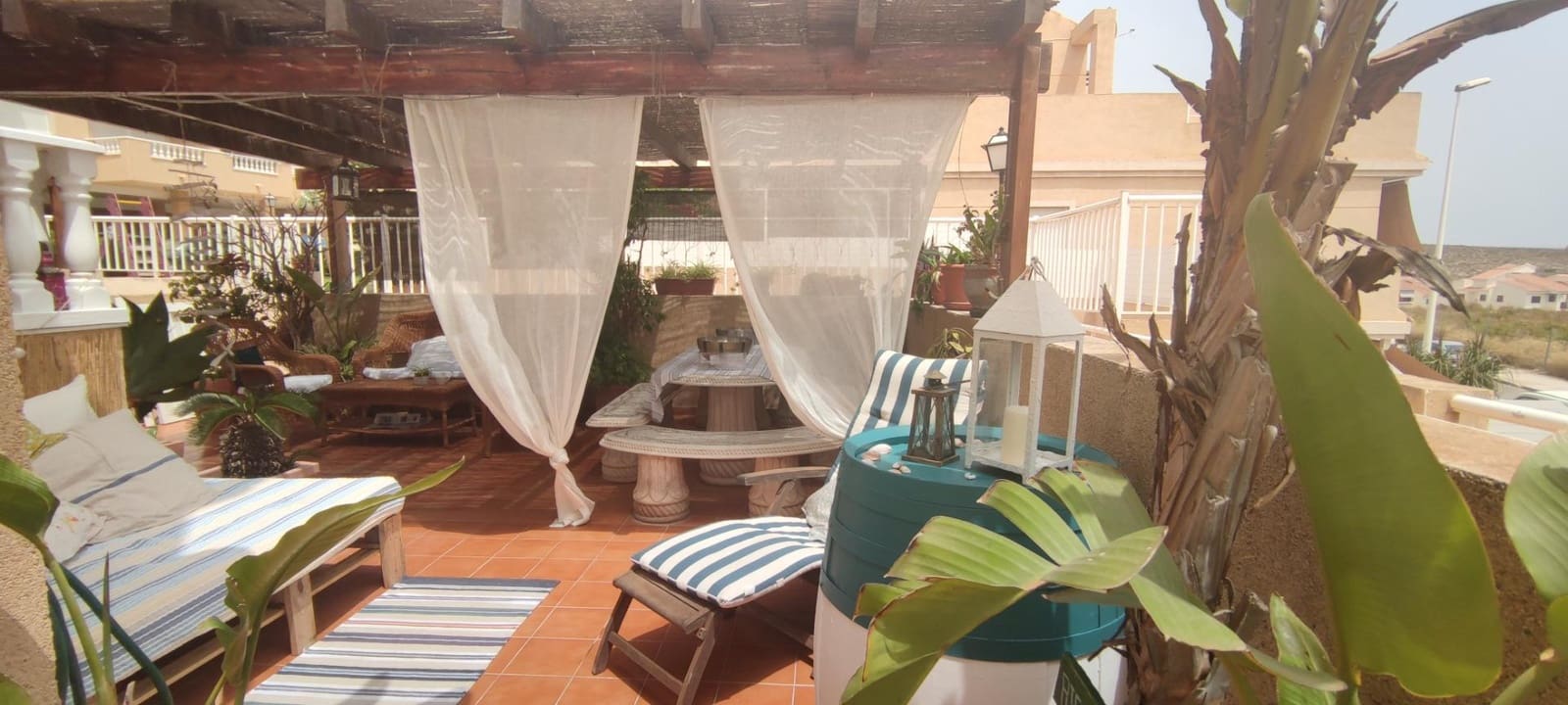 4 soverom Bungalow til leie i Santa Pola med svømmebasseng - € 3 250 (Ref: 9659365)