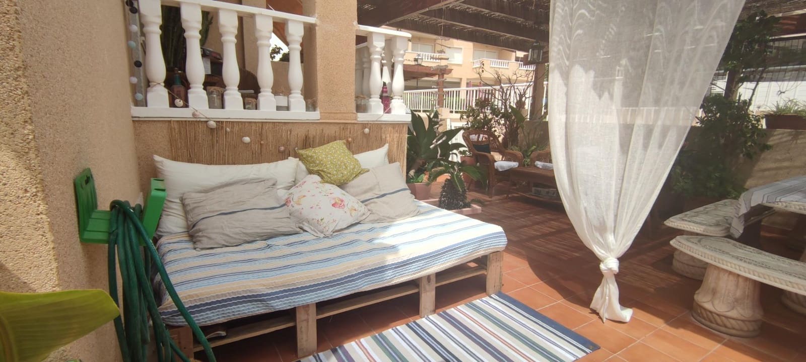 4 soverom Bungalow til leie i Santa Pola med svømmebasseng - € 3 250 (Ref: 9659365)