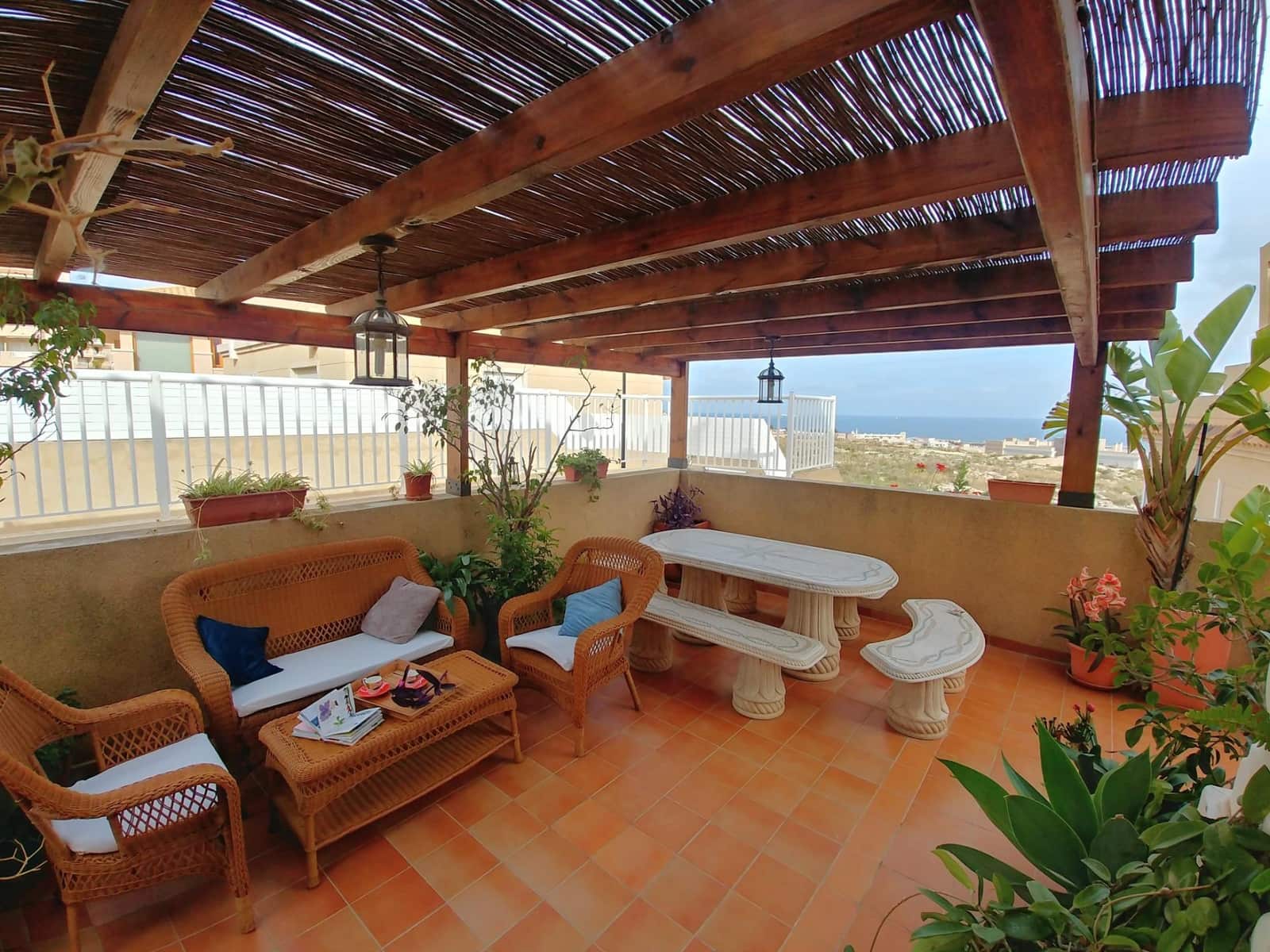 4 soverom Bungalow til leie i Santa Pola med svømmebasseng - € 3 250 (Ref: 9659365)