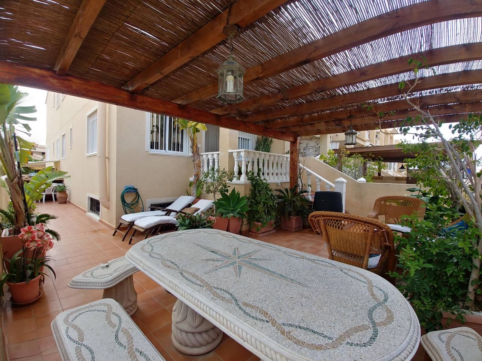 4 soverom Bungalow til leie i Santa Pola med svømmebasseng - € 3 250 (Ref: 9659365)