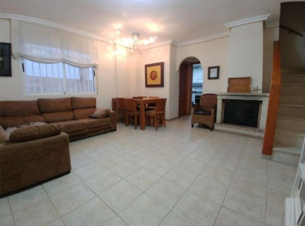 4 soverom Bungalow til leie i Santa Pola med svømmebasseng - € 3 250 (Ref: 9659365)