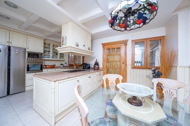Adosado de 3 habitaciones en Novelda en venta - 295.000 € (Ref: 9659366)