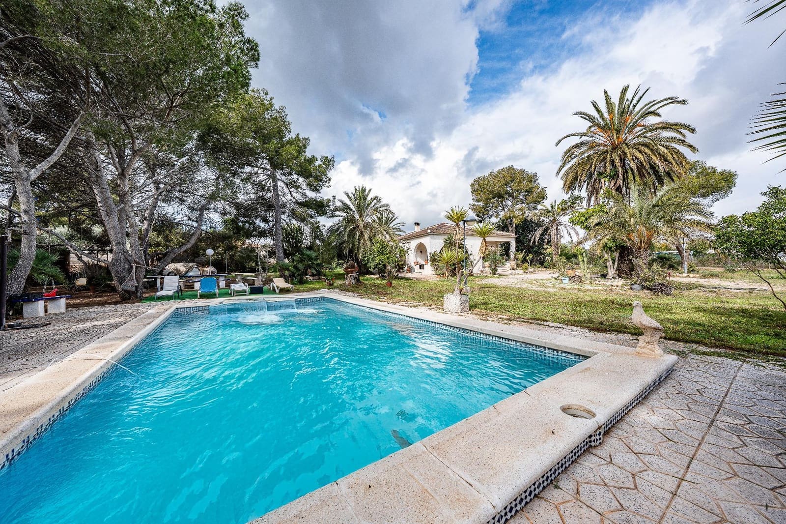 4 chambre Villa/Maison à vendre à Orihuela Costa avec piscine garage - 579 900 € (Ref: 9666443)