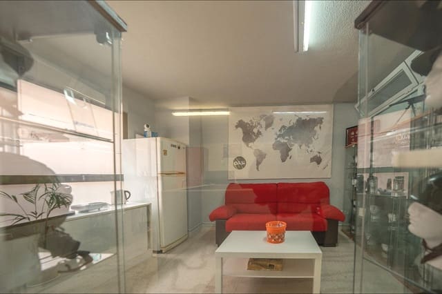 1 slaapkamer Commercieel te koop in Alicante stad - € 148.000 (Ref: 9666446)