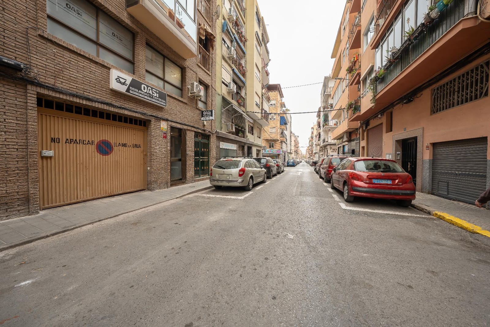1 bedroom Commercial for sale in Alicante / Alacant city - € 148,000 (Ref: 9666446)