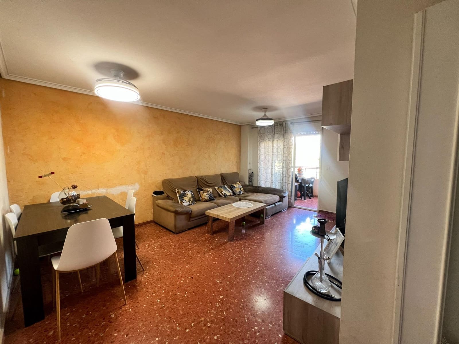 Piso de 3 habitaciones en Alicante / Alacant ciudad en venta con piscina garaje - 279.000 € (Ref: 9674154)