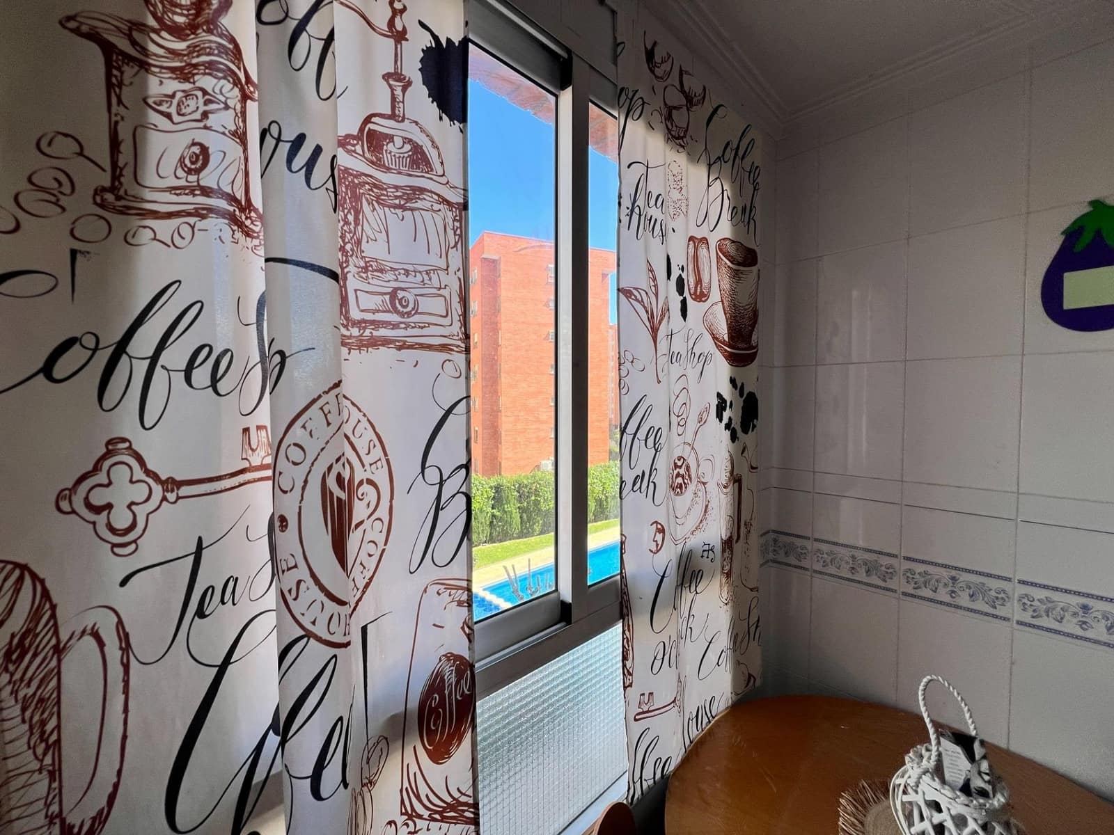 Piso de 3 habitaciones en Alicante / Alacant ciudad en venta con piscina garaje - 279.000 € (Ref: 9674154)