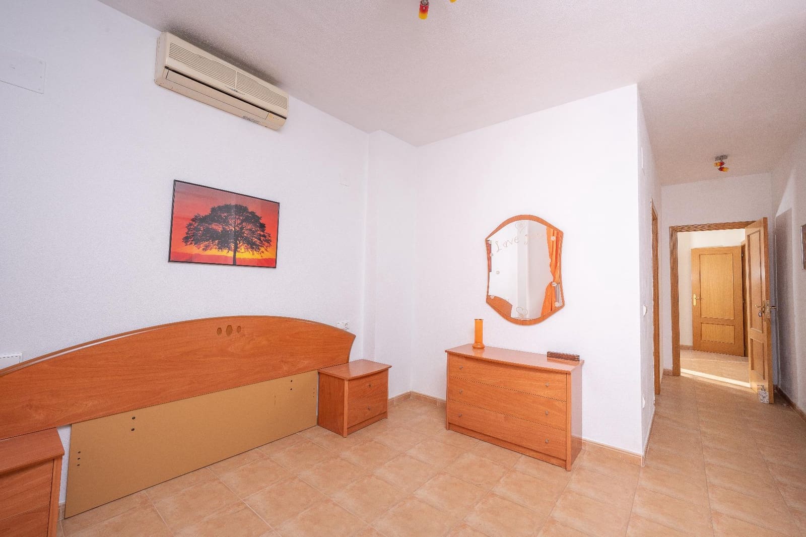 5 bedroom Villa for sale in Aspe with garage - € 369,900 (Ref: 9677419)