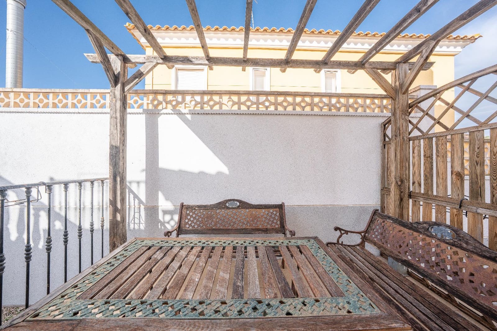 5 bedroom Villa for sale in Aspe with garage - € 369,900 (Ref: 9677419)