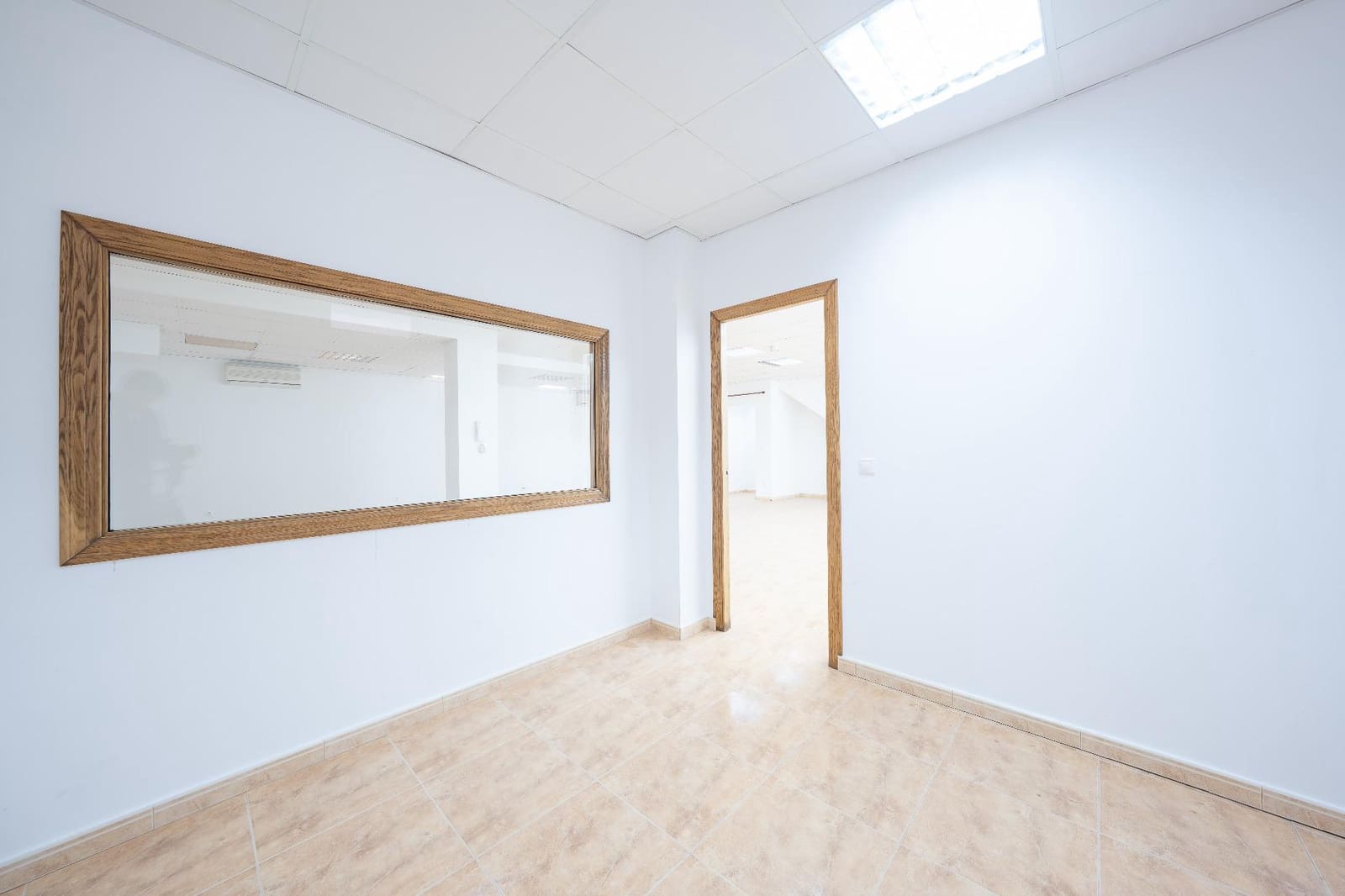 5 bedroom Villa for sale in Aspe with garage - € 369,900 (Ref: 9677419)