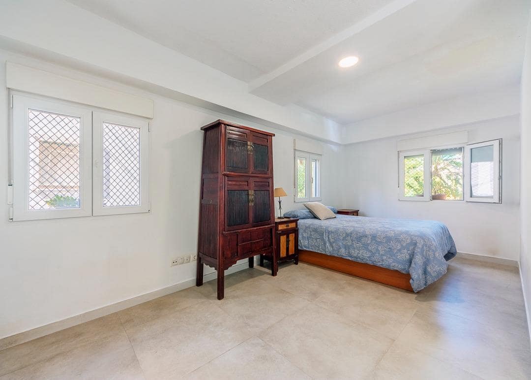 4 soveværelse Lejlighed til salg i Alicante by - € 259.000 (Ref: 9679801)