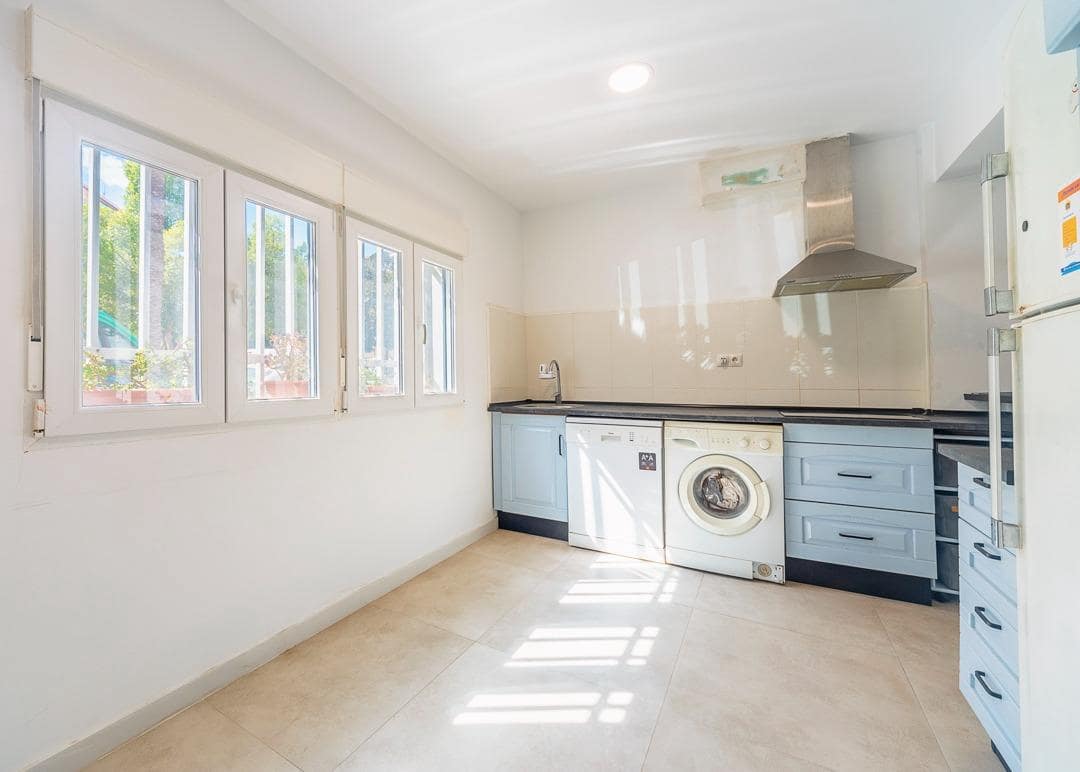 4 soveværelse Lejlighed til salg i Alicante by - € 259.000 (Ref: 9679801)