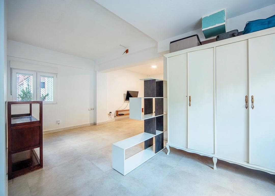 4 bedroom Apartment for sale in Alicante / Alacant city - € 259,000 (Ref: 9679801)