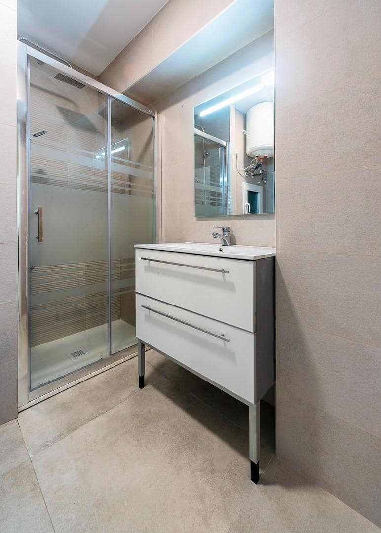 4 bedroom Apartment for sale in Alicante / Alacant city - € 259,000 (Ref: 9679801)