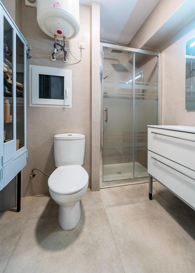 4 bedroom Apartment for sale in Alicante / Alacant city - € 259,000 (Ref: 9679801)