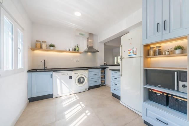 4 sovrum Lägenhet till salu i Alicante stad - 259 000 € (Ref: 9679801)