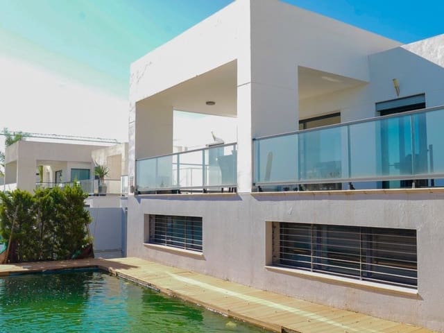 Chalet de 4 habitaciones en Polop en alquiler con piscina garaje - 2.500 € (Ref: 9679802)