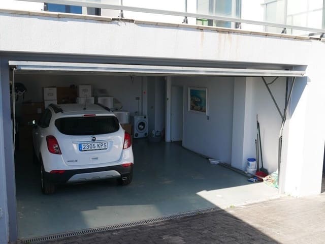 Chalet de 4 habitaciones en Polop en alquiler con piscina garaje - 2.500 € (Ref: 9679802)