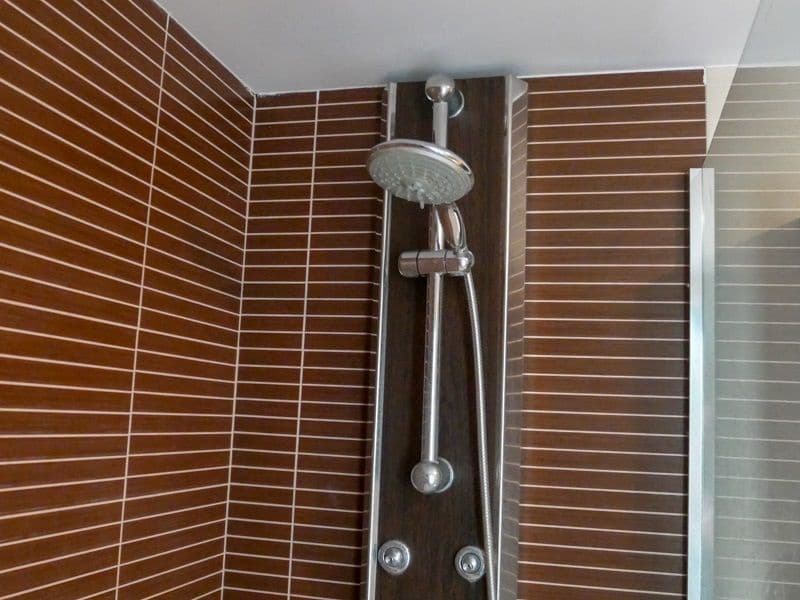 Chalet de 4 habitaciones en Polop en alquiler con piscina garaje - 2.500 € (Ref: 9679802)