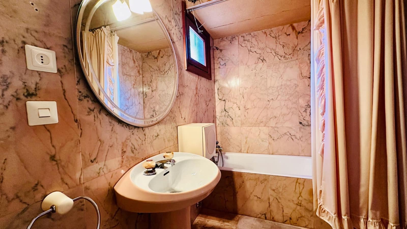 3 makuuhuone Huvila vuokrattavana paikassa La Nucia mukana uima-altaan 
autotalli - 2 500 € (Ref: 9682474)