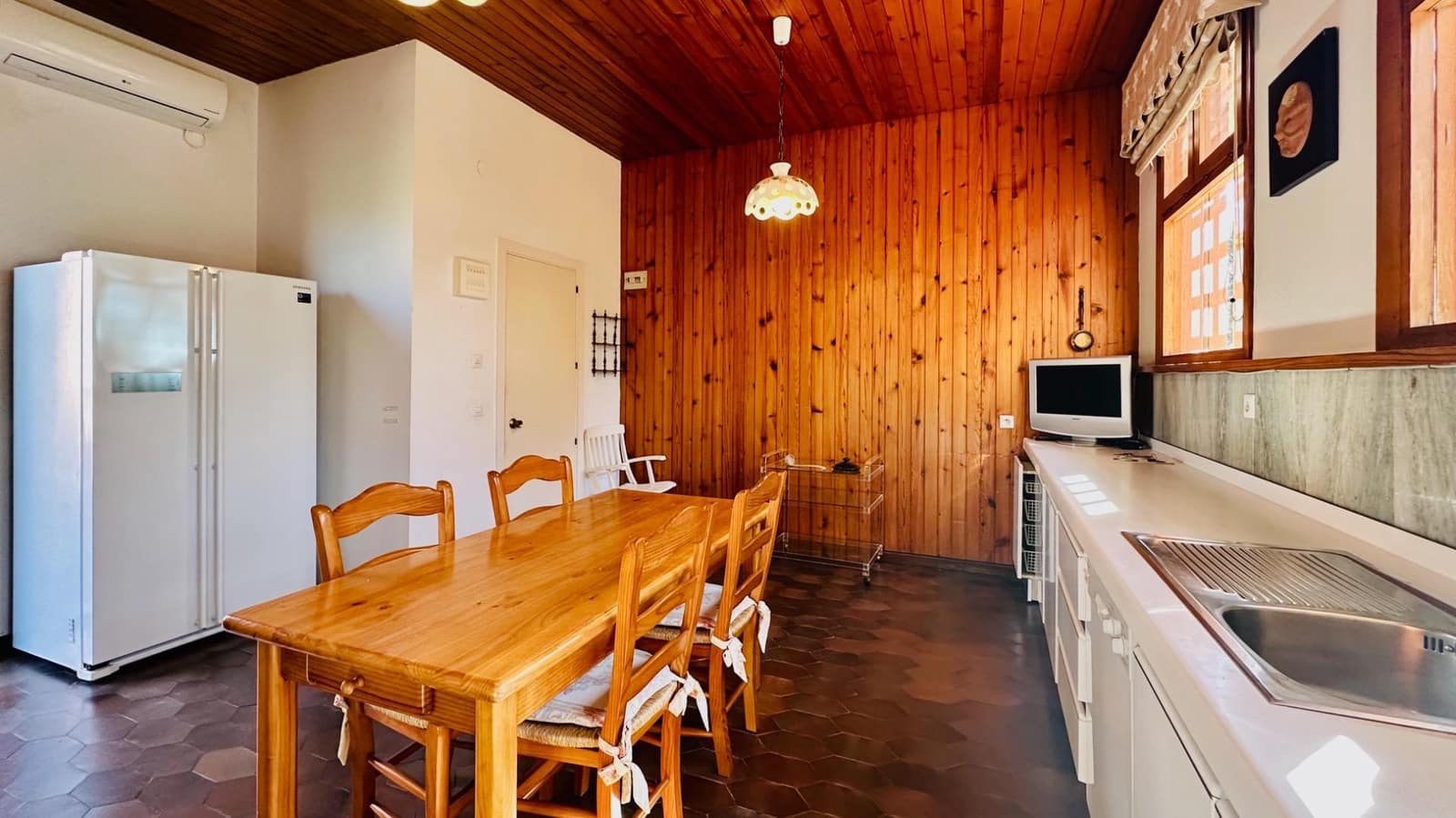 3 makuuhuone Huvila vuokrattavana paikassa La Nucia mukana uima-altaan 
autotalli - 2 500 € (Ref: 9682474)