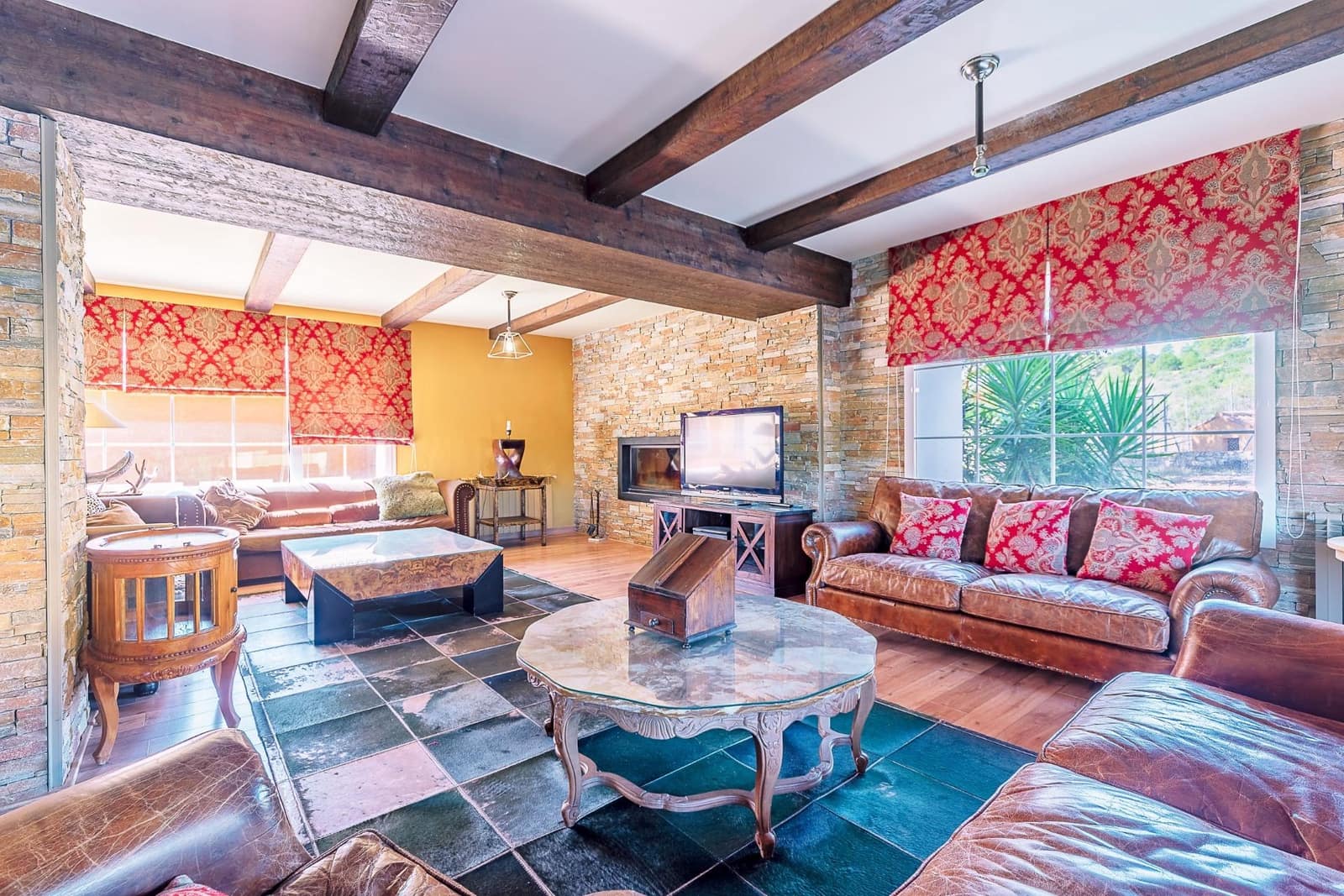 7 bedroom Villa for sale in Penaguila with pool garage - € 13,000,000 (Ref: 9686363)