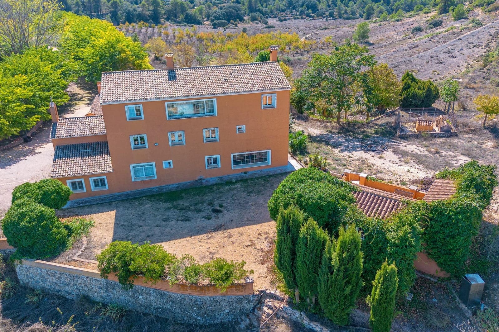 7 bedroom Villa for sale in Penaguila with pool garage - € 13,000,000 (Ref: 9686363)