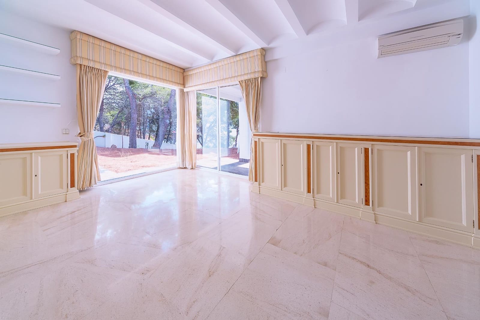 6 slaapkamer Villa te koop in Altea met garage - € 6.300.000 (Ref: 9686364)