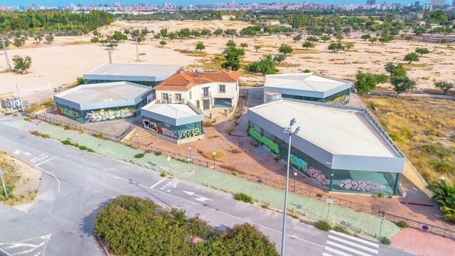 Local Commercial à louer à Santa Faz, Alicante ville - 15 000 € (Ref: 9686365)